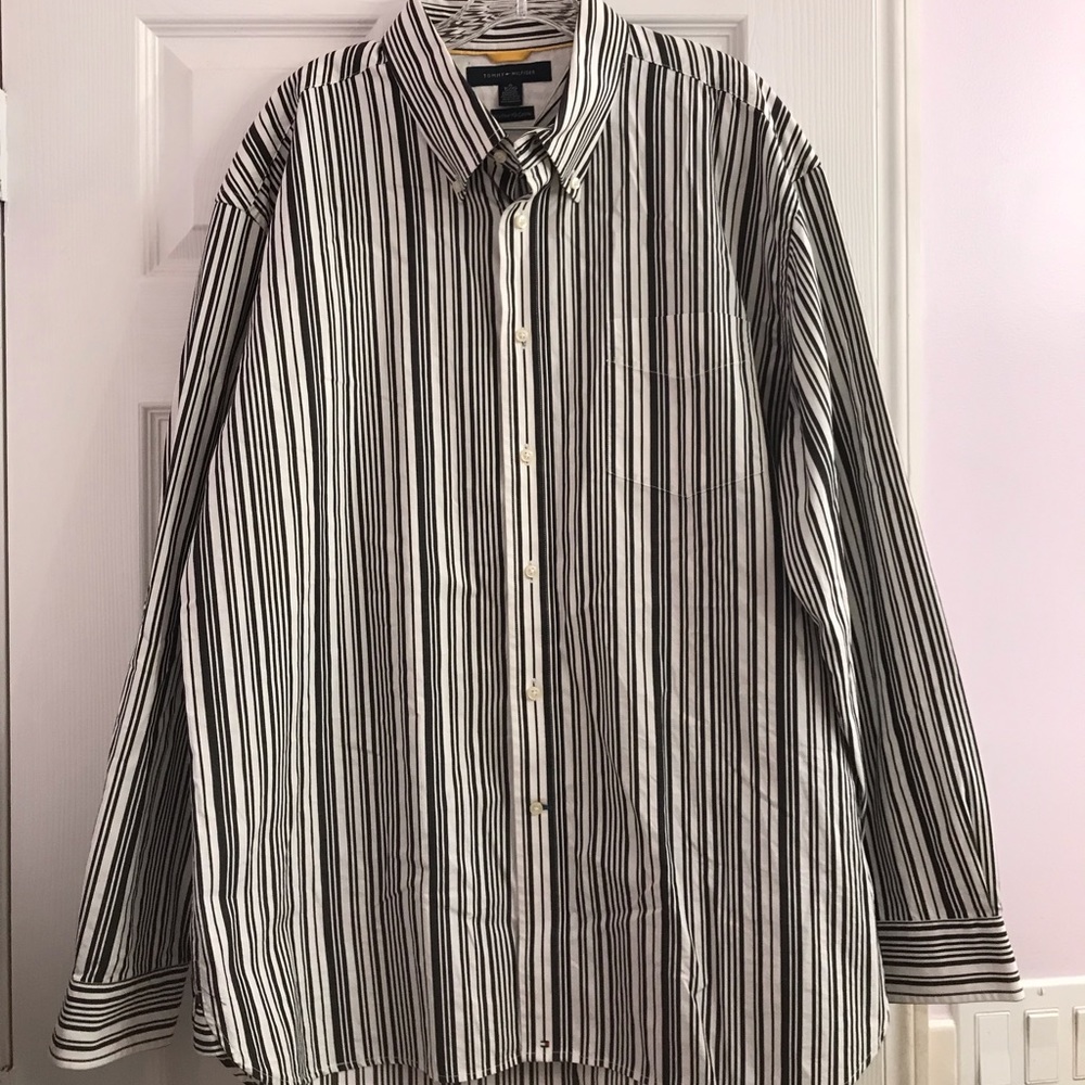 Tommy Hilfiger Men’s Green Striped Button Down LS Shirt XL